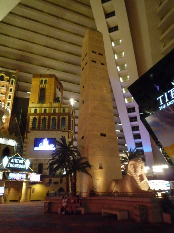 luxor_3.jpg