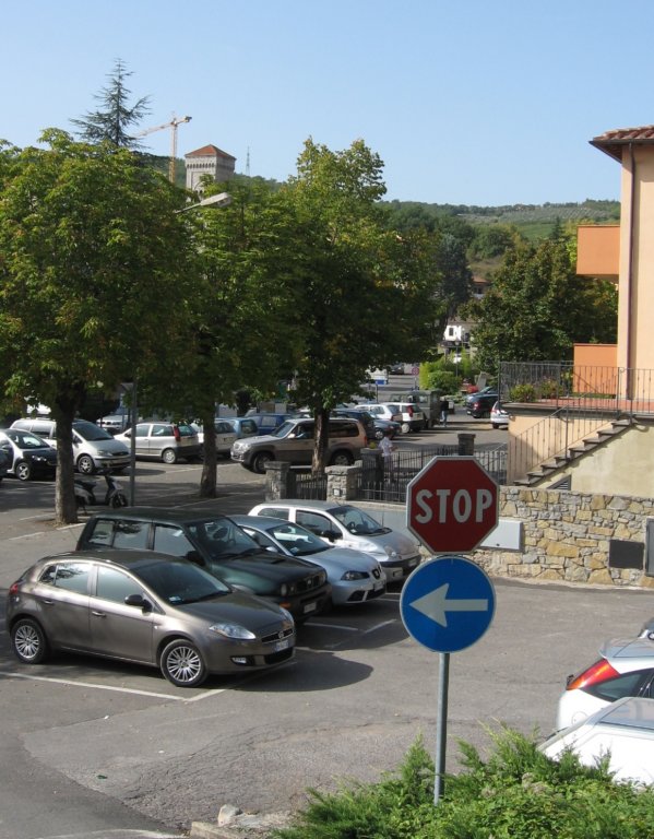 viewfrompatiogreatlookinglittlefiatno.jpg