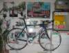 tommasinishowstheirpalmaresbehindacustombike_small.jpg