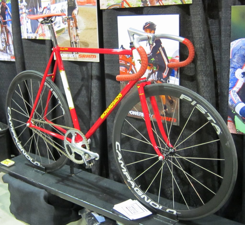 sachs_pista1.jpg